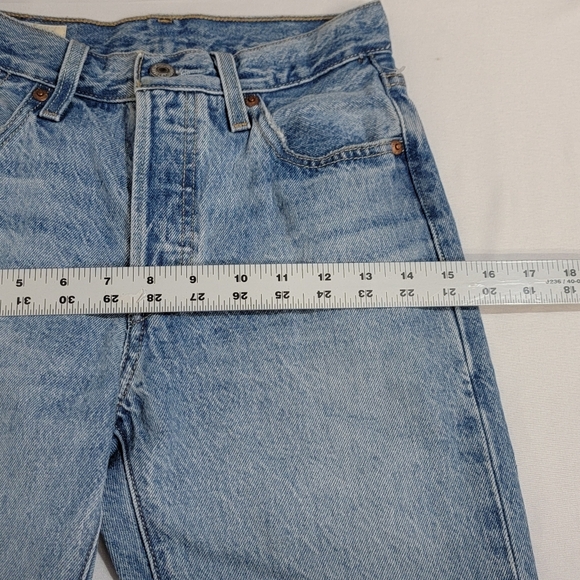 Levi's Premium 501 Original Cropped Womens Jean Size 23 X 26 Distressed Straight - Picture 6 of 16